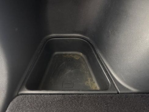 Used 2018 Jeep Compass Limited image 27