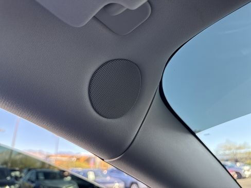 Used 2018 Tesla Model 3 Long Range image 30