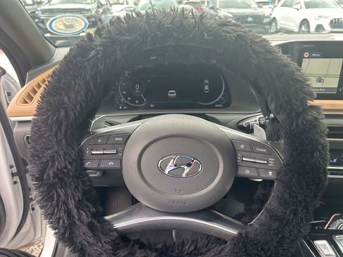Used 2021 Hyundai Sonata Limited w/ Cargo Package FWD image 17