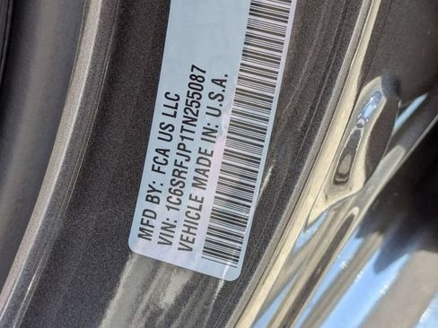 Used 2026 RAM 1500 Laramie AWD/4WD image 32