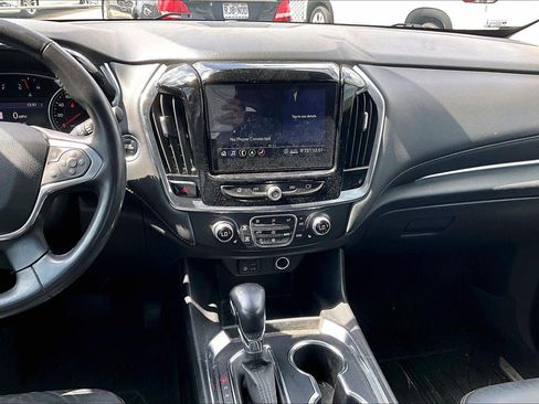 Used 2021 Chevrolet Traverse RS w/ LPO, Floor Liner Package FWD image 6