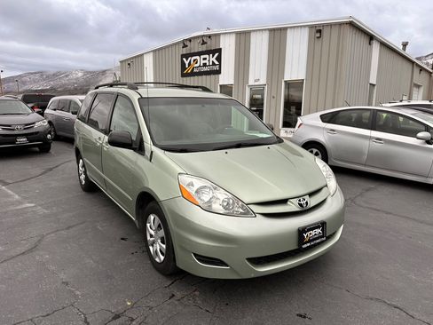 Used 2006 Toyota Sienna LE image 1