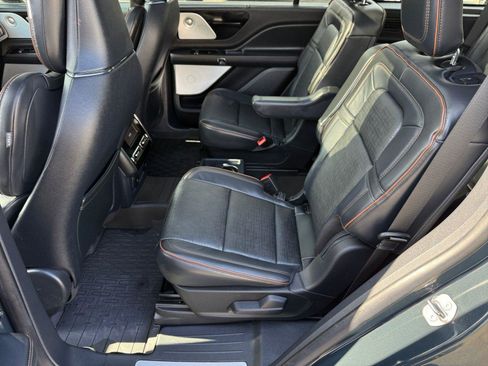 Used 2025 Lincoln Aviator Black Label AWD/4WD image 12