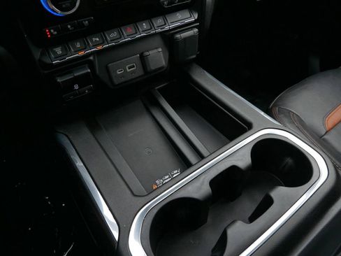 Used 2020 GMC Sierra 3500 AT4 w/ AT4 Premium Package image 27