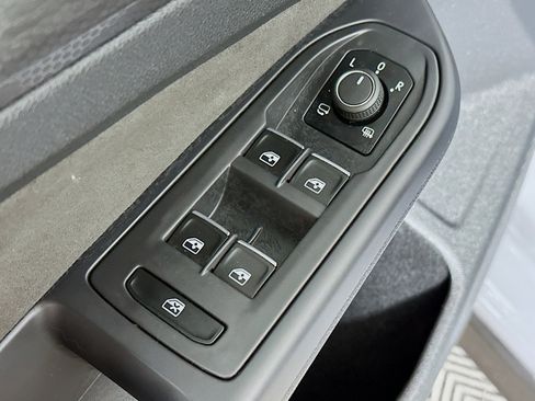 Used 2024 Volkswagen GTI S image 17