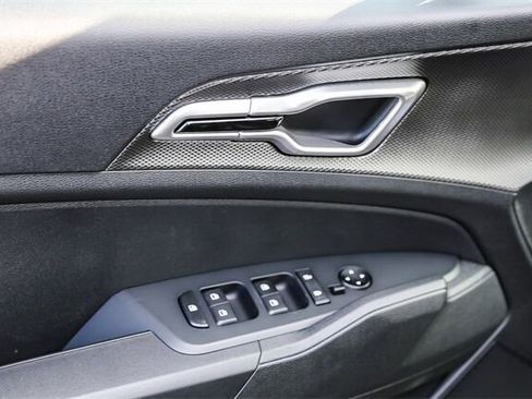 Certified 2025 Kia Sportage LX image 19