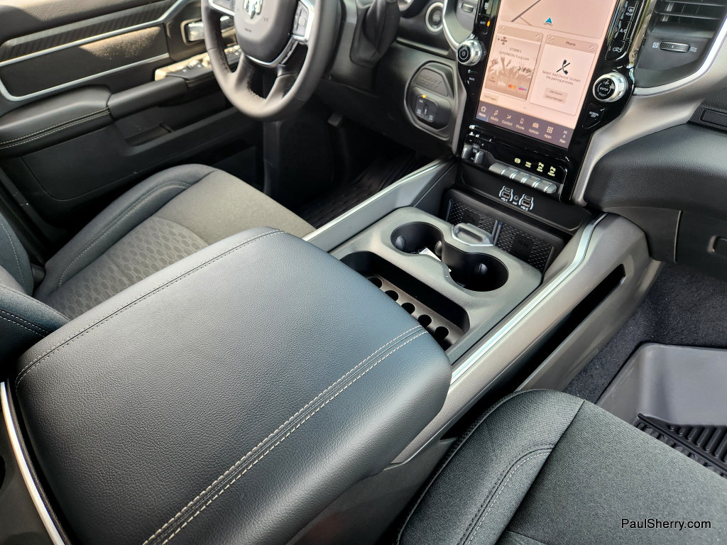 New 2026 RAM 3500 Big Horn AWD/4WD image 40