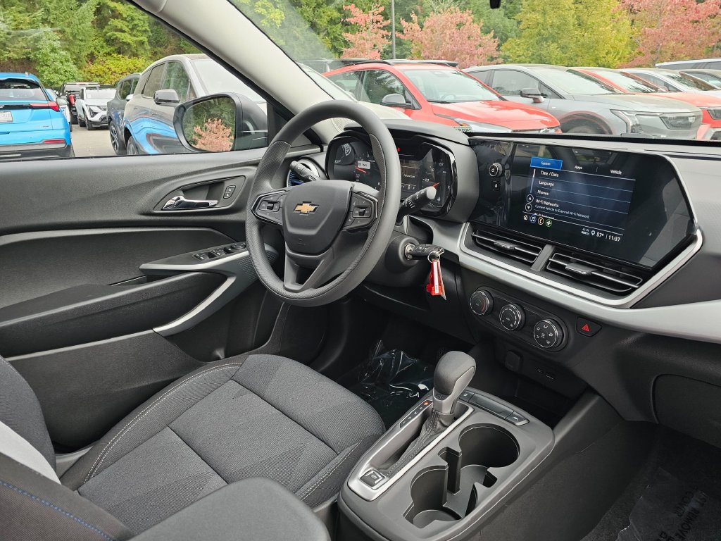 New 2026 Chevrolet Trax LS FWD image 9