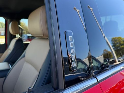 Used 2026 Ford F250 Lariat w/ Chrome Package image 23