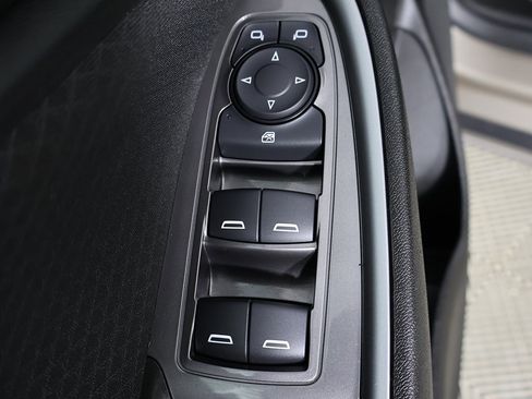 Used 2023 Chevrolet Malibu LS image 30