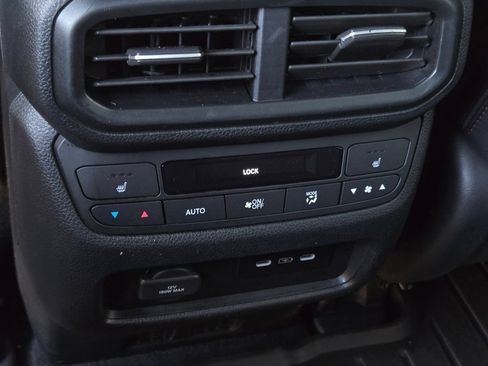 Used 2025 Honda Ridgeline Black Edition image 14