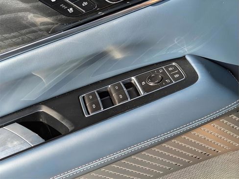 New 2025 Cadillac Escalade IQ Luxury 2 image 16