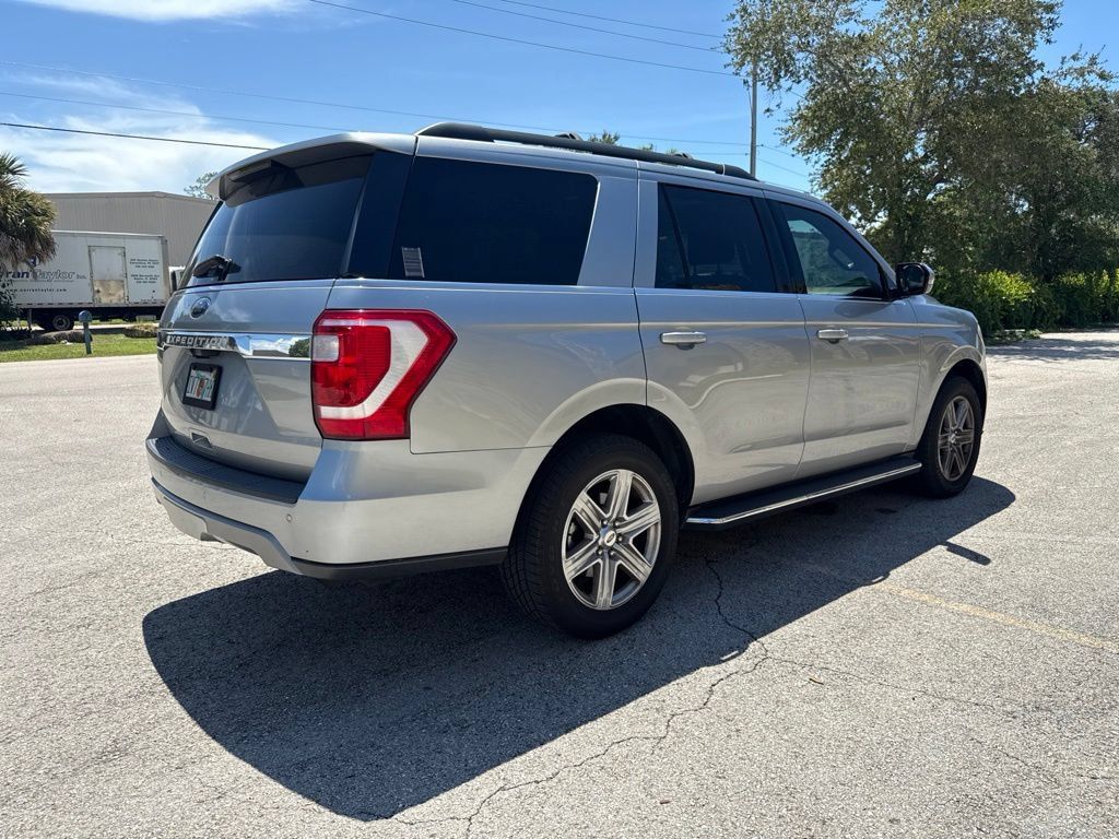 Used 2020 Ford Expedition XLT w/ Equipment Group 202A RWD image 5