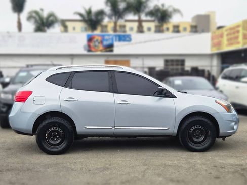 Used 2015 Nissan Rogue S w/ Convenience Package FWD image 4