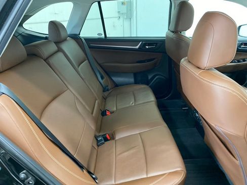 Used 2018 Subaru Outback 2.5i Touring w/ Popular Package #3 AWD/4WD image 31
