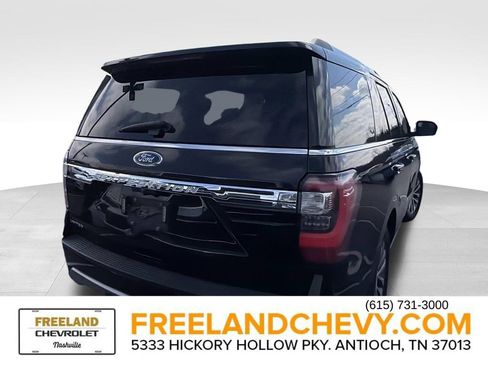 Used 2018 Ford Expedition Limited image 3