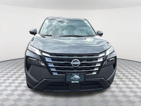 Used 2025 Nissan Rogue SV AWD/4WD image 2
