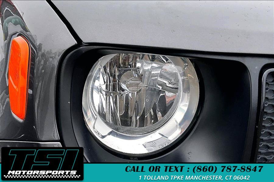 Used 2020 Jeep Renegade Altitude AWD/4WD image 27