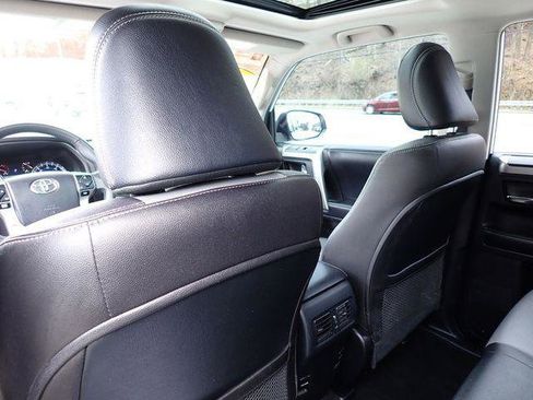 Certified 2018 Toyota 4Runner SR5 Premium image 17