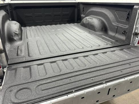 Used 2021 RAM 2500 Laramie AWD/4WD image 5