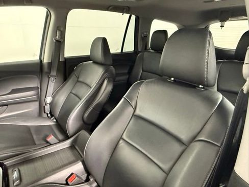 Used 2019 Honda Pilot Touring image 29