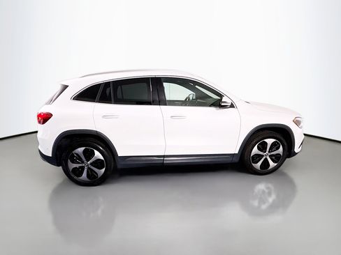 Used 2025 Mercedes-Benz GLA 250 image 11