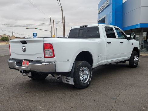 Used 2024 RAM 3500 Tradesman w/ Chrome Appearance Group AWD/4WD image 4