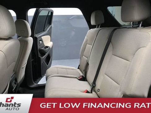Used 2022 Chevrolet Traverse LS AWD/4WD image 23
