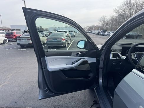 New 2026 BMW X7 xDrive40i image 11