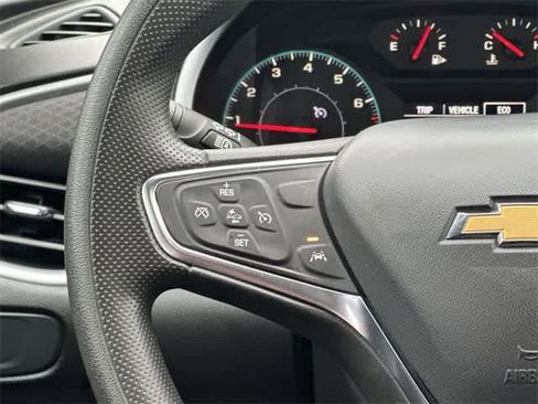 Used 2023 Chevrolet Malibu LT image 9