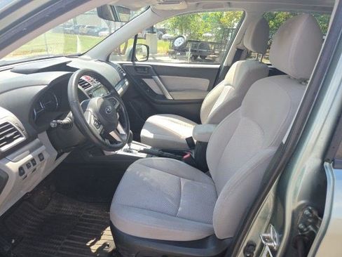 Used 2018 Subaru Forester 2.5i Premium AWD/4WD image 11