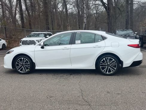 New 2026 Toyota Camry XLE AWD/4WD image 5