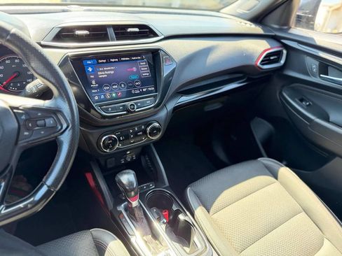 Used 2021 Chevrolet TrailBlazer RS w/ Sun and Liftgate Package FWD image 56