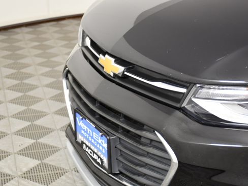 Used 2019 Chevrolet Trax Premier AWD/4WD image 11