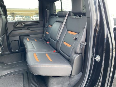 Used 2024 GMC Sierra 2500 AT4 w/ AT4 Premium Plus Package image 31