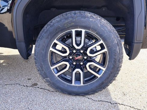 New 2026 GMC Sierra 1500 AT4 w/ AT4 Premium Package image 36