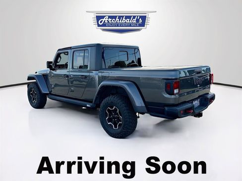 Used 2022 Jeep Gladiator Rubicon w/ Cold Weather Group AWD/4WD image 3