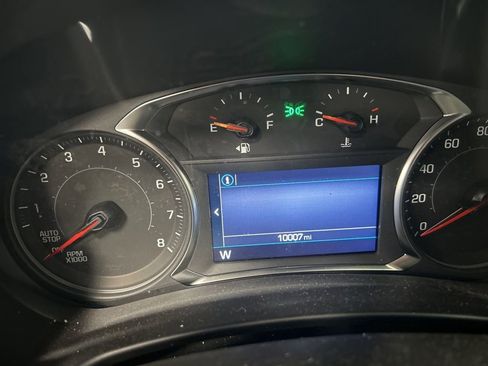 Used 2024 Chevrolet Equinox LS w/ LS Convenience Package image 3