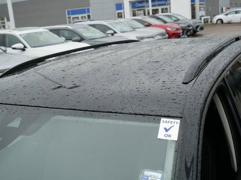 Used 2024 Volkswagen Tiguan S image 11