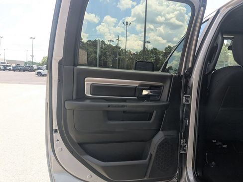 Used 2024 RAM 1500 Warlock RWD image 25