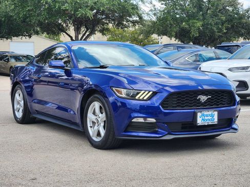 Used 2016 Ford Mustang Coupe RWD image 3