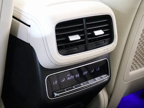 Used 2024 Mercedes-Benz GLE 53 AMG 4MATIC image 19