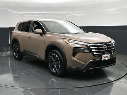 Used 2025 Nissan Rogue SV