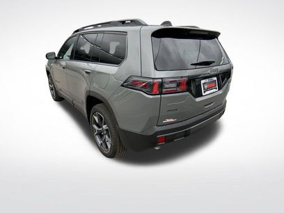 New 2026 Jeep Cherokee Overland w/ Trailer Tow Group