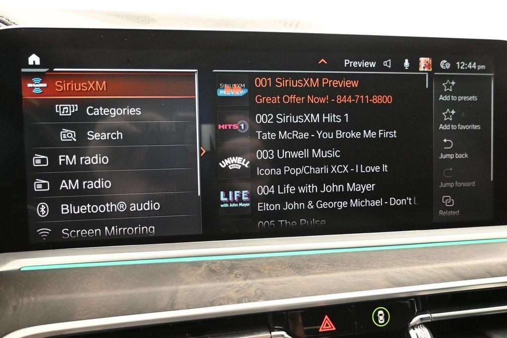 Used 2022 BMW X5 xDrive40i w/ Executive Package AWD/4WD image 18