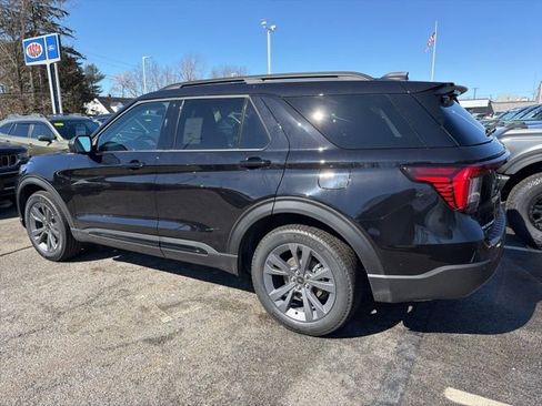 New 2026 Ford Explorer Active w/ Active Comfort Package image 5