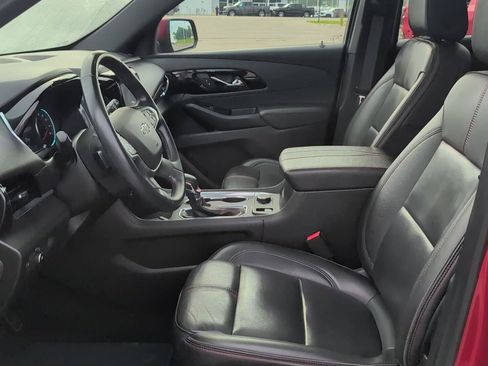 Used 2023 Chevrolet Traverse RS AWD/4WD image 24