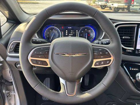 New 2026 Chrysler Voyager LX image 18