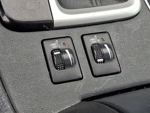 Used 2015 Toyota Highlander XLE image 27