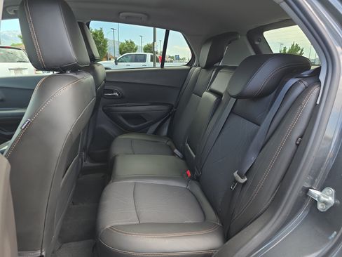 Used 2019 Chevrolet Trax LT w/ LT Convenience Package AWD/4WD image 26
